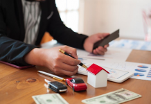 Poor Credit Score: 3 Useful Tips on How To Improve Your Credit Ranking